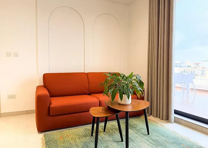 Διαμέρισμα New Penthouse Near Airport, With Outdoor Bbq Area *