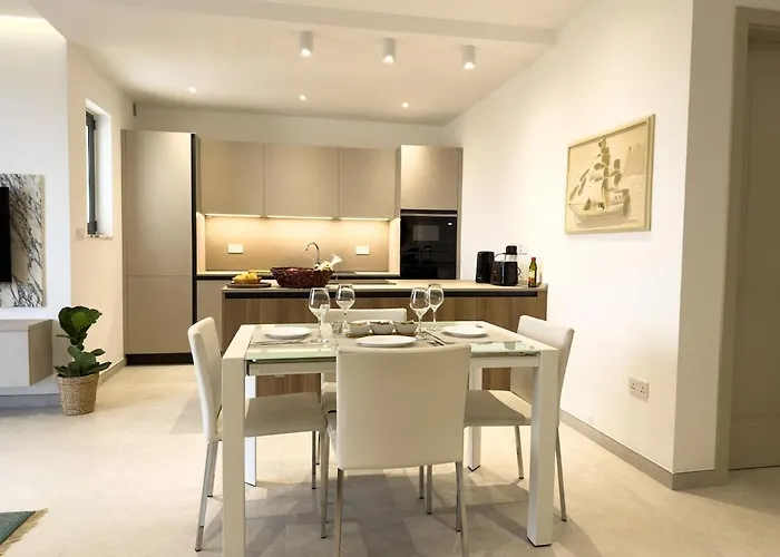 Διαμέρισμα New Penthouse Near Airport, With Outdoor Bbq Area *