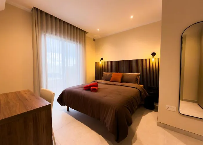 New Penthouse Near Airport, With Outdoor Bbq Area Zurrieq