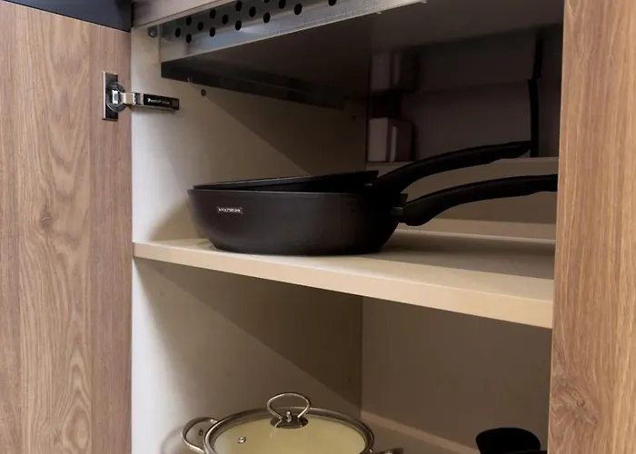 Διαμέρισμα New Penthouse Near Airport, With Outdoor Bbq Area *